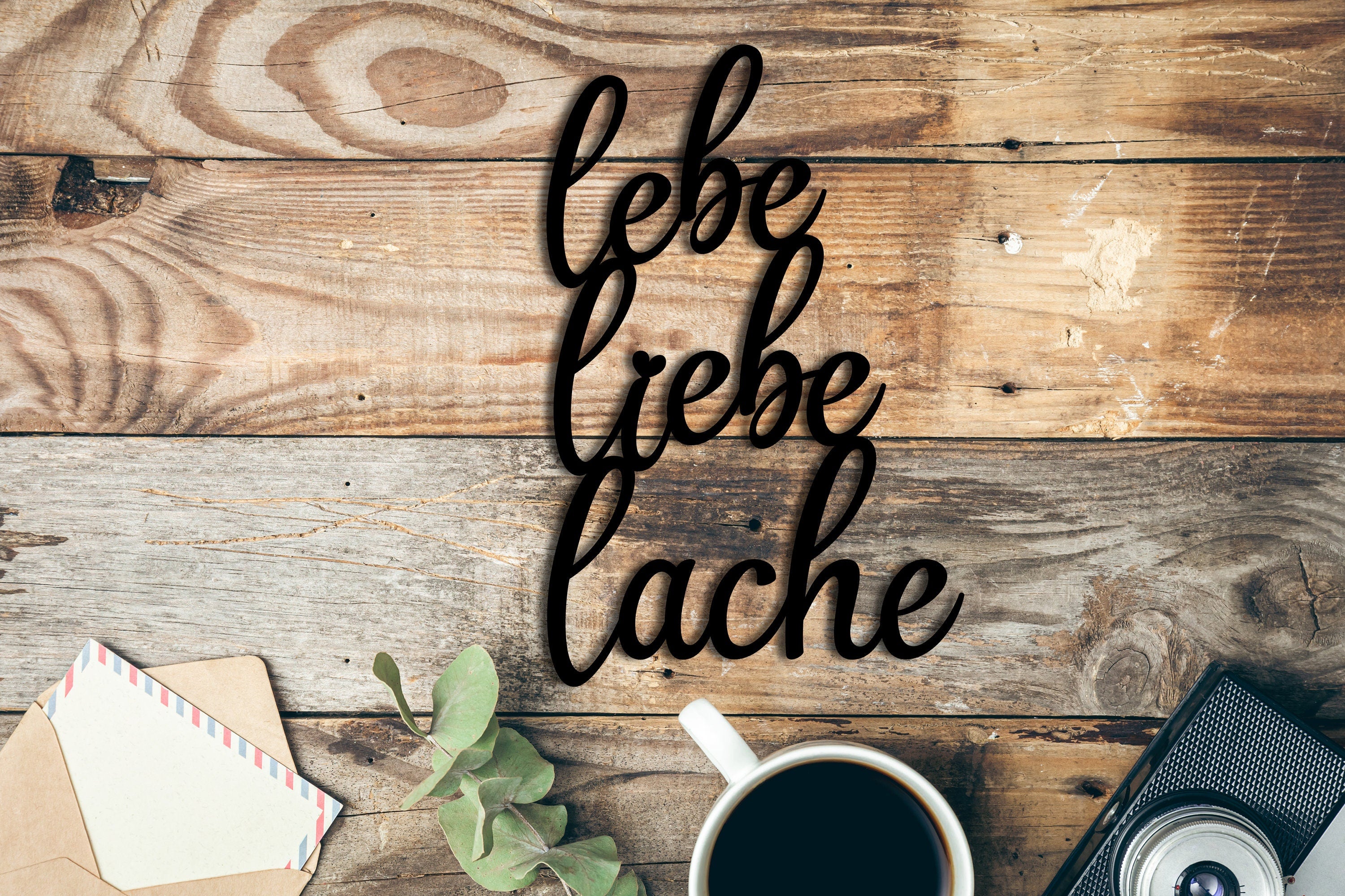3D Schriftzug "Lebe Liebe Lache" aus Holz und Acrylglas, in verschiedenen Farben