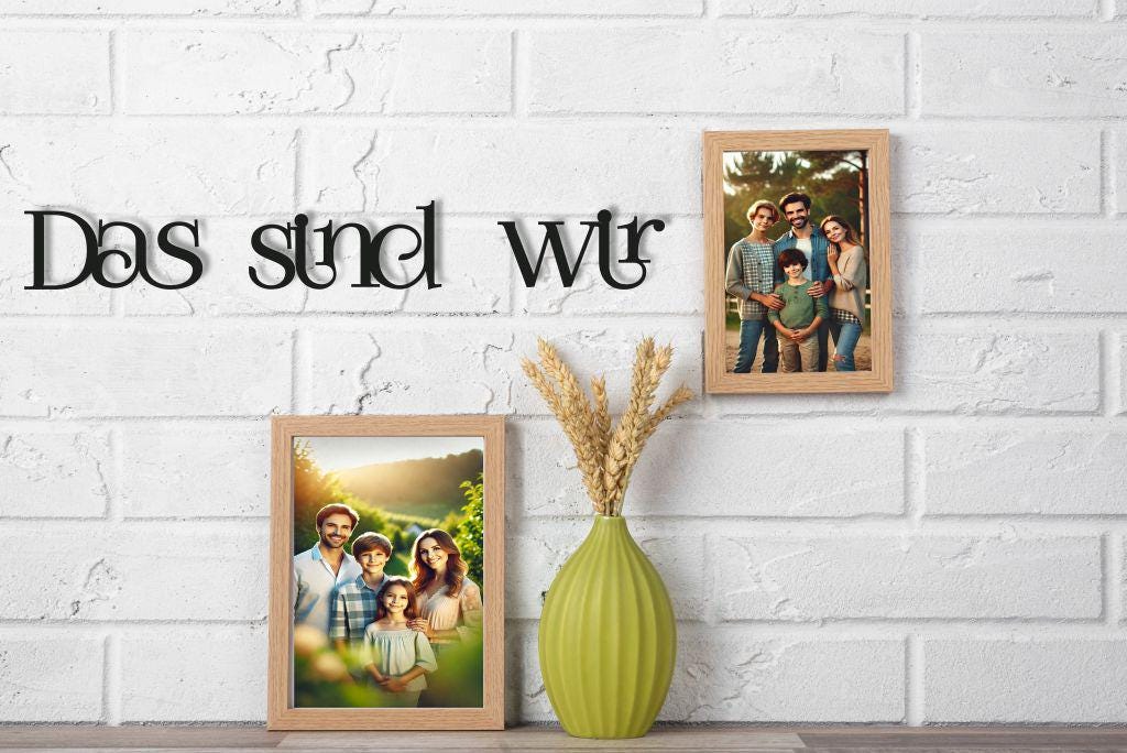 Schriftzug „Das sind wir“ aus Holz und Acrylglas