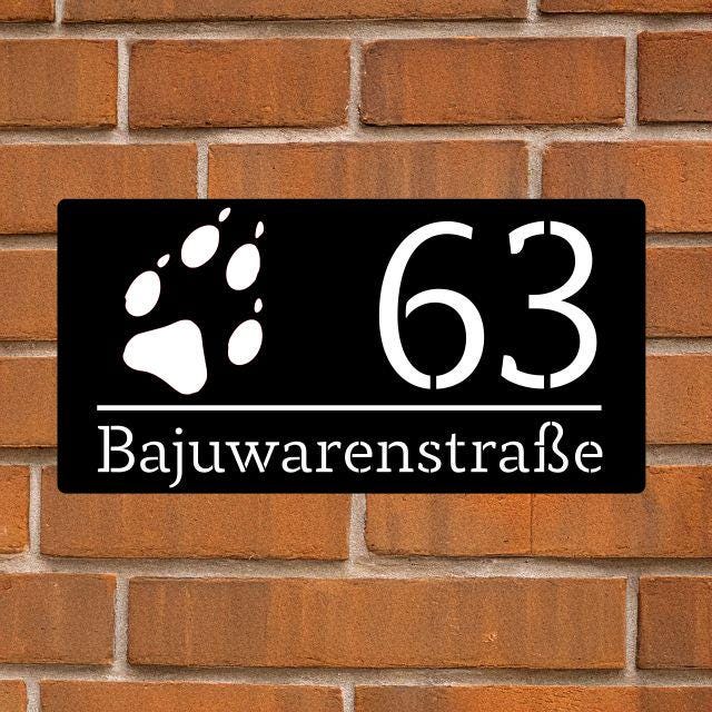 Hochwertige Acrylglas-Hausnummer mit Pfoten-Gravur – Stilvoll, Modern, Wetterfest