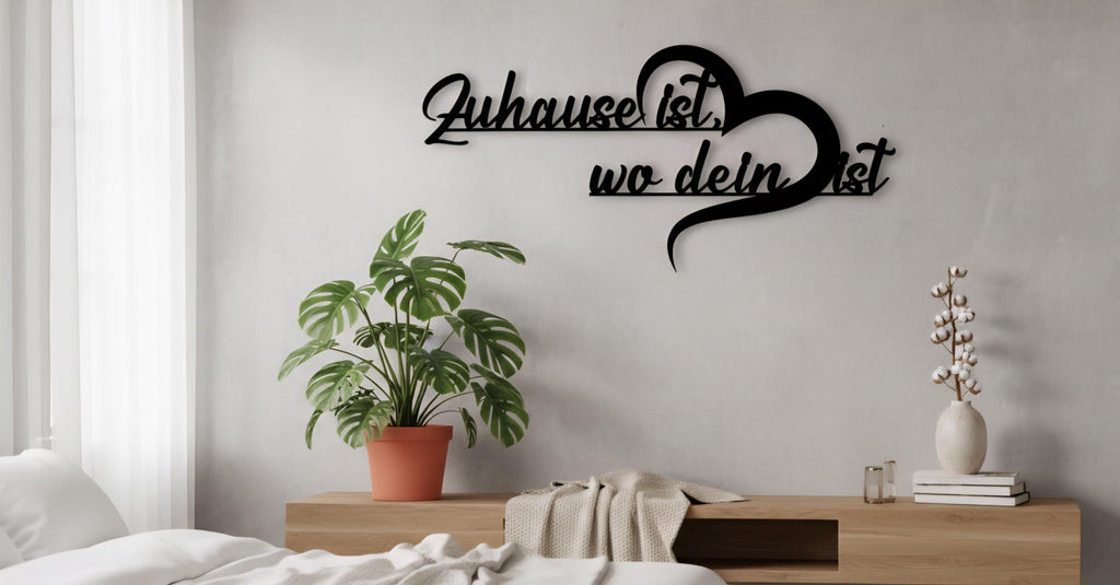 Schriftzug "Zuhause ist wo dein Herz ist" aus Holz und Acrylglas